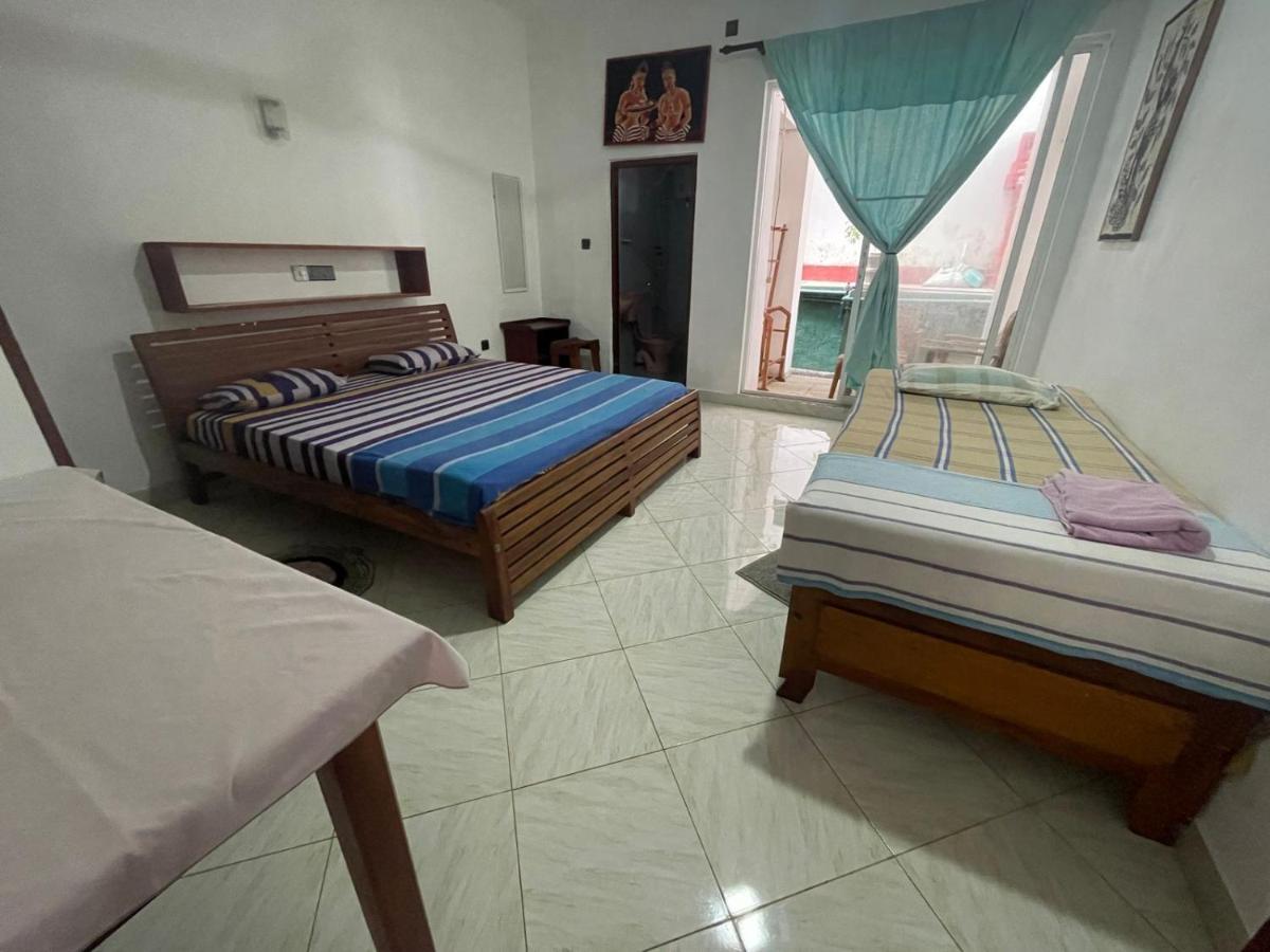 Happy Tuna Guesthouse Hikkaduwa Luaran gambar