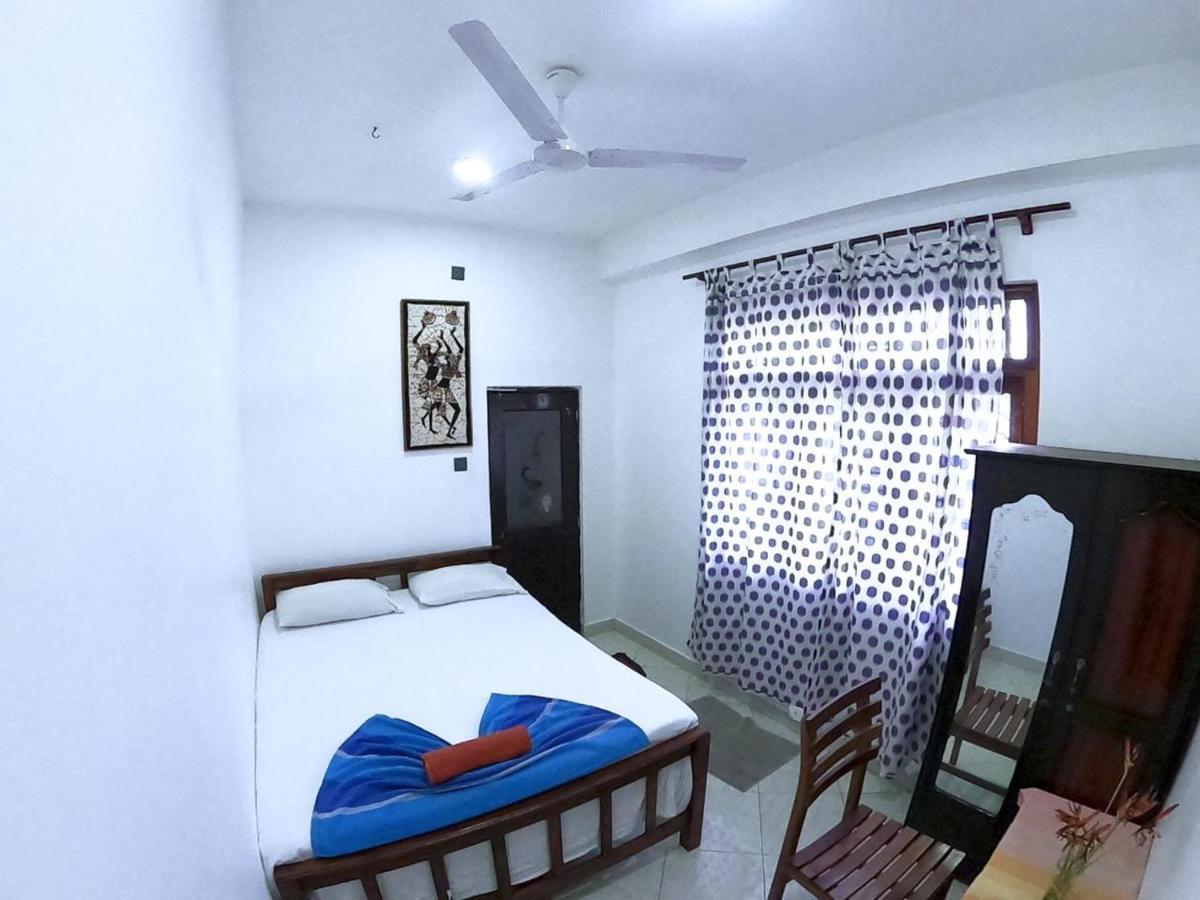 Happy Tuna Guesthouse Hikkaduwa Luaran gambar