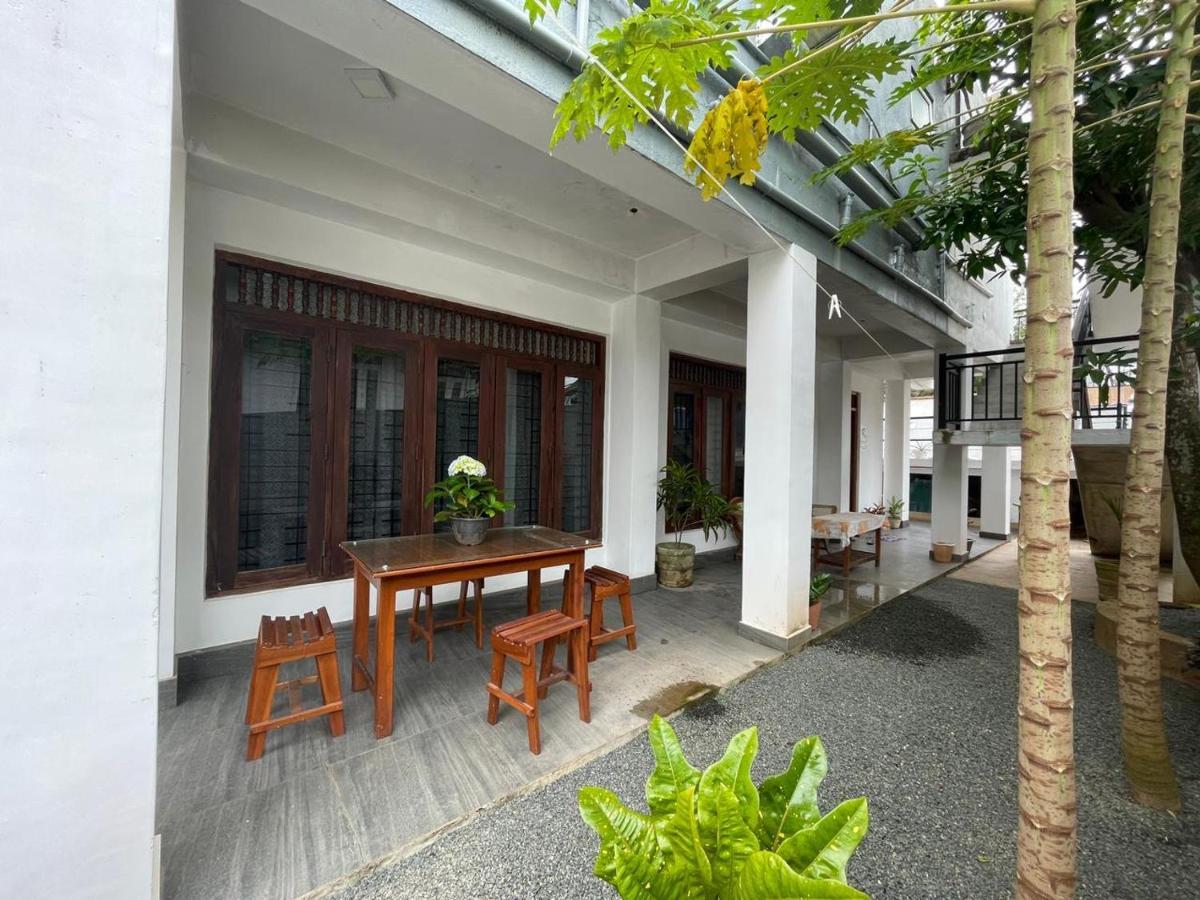 Happy Tuna Guesthouse Hikkaduwa Luaran gambar