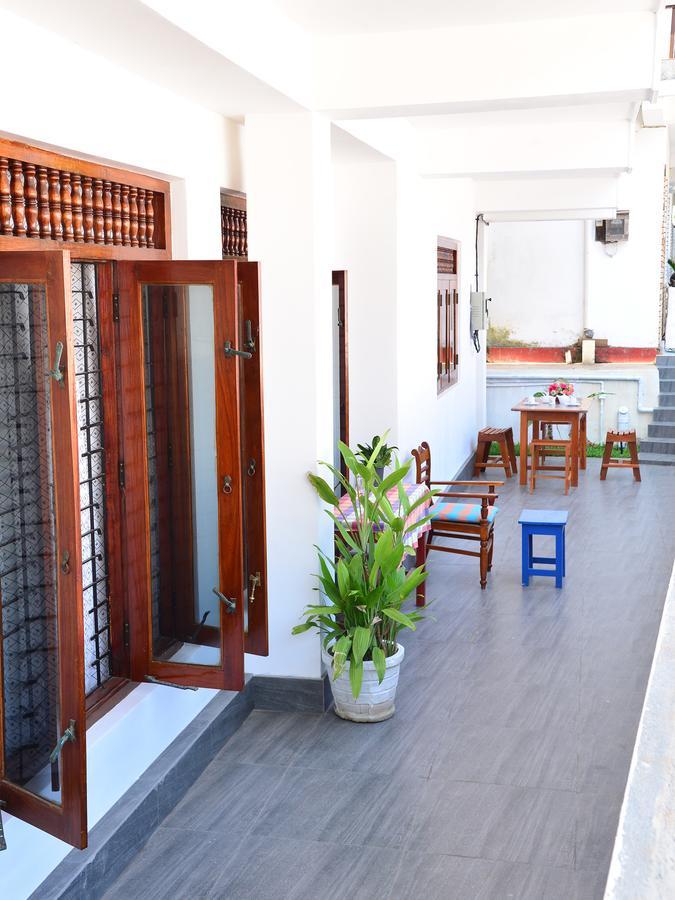 Happy Tuna Guesthouse Hikkaduwa Luaran gambar