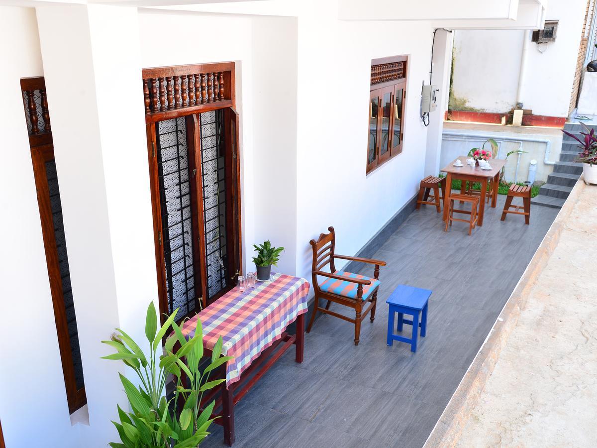 Happy Tuna Guesthouse Hikkaduwa Luaran gambar
